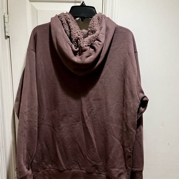 NWT Pink VS Love Pink sweatshirt with Sherpa and hoodie - Picture 2 of 16